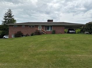 520 Muddy Creek Rd, Blountville, TN 37617