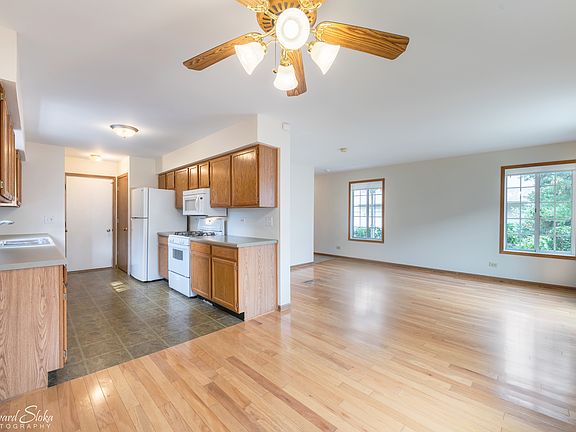 4th image of 150 Village Creek Dr #150