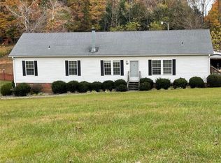 3540 Center Rd, Boonville, NC 27011