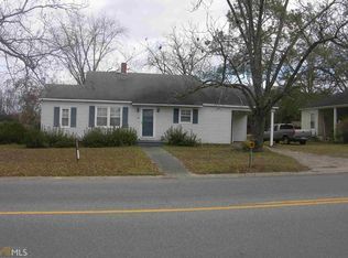 233 S Leroy St, Metter, GA 30439