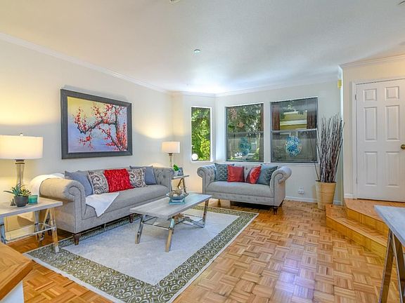3rd image of 939 La Mesa Trl #G