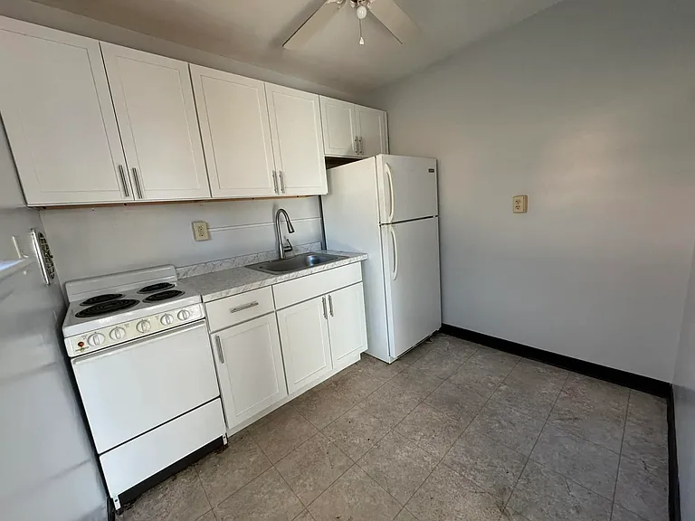 535 S 24th St #1 — Photo 4