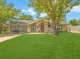 153 Harper Ct, Grand Prairie, TX 75051