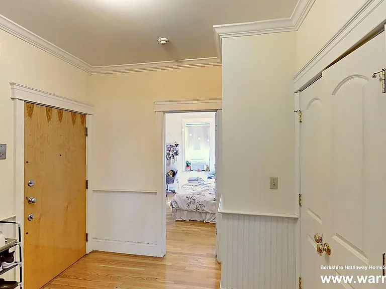 27 Glenville Ave #4 — Photo 12