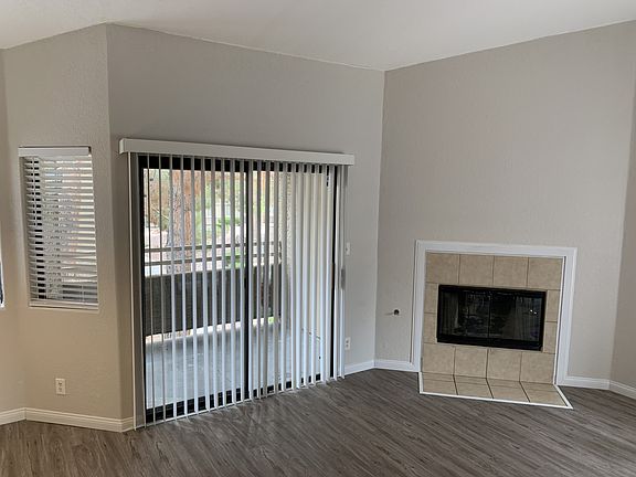 5th image of 5044 S Rainbow Blvd #201-1