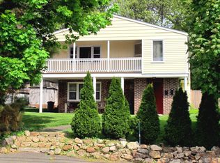 6 Cherry St, Branford, CT 06405