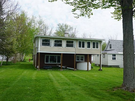 4th image of 57 Chipman Ln