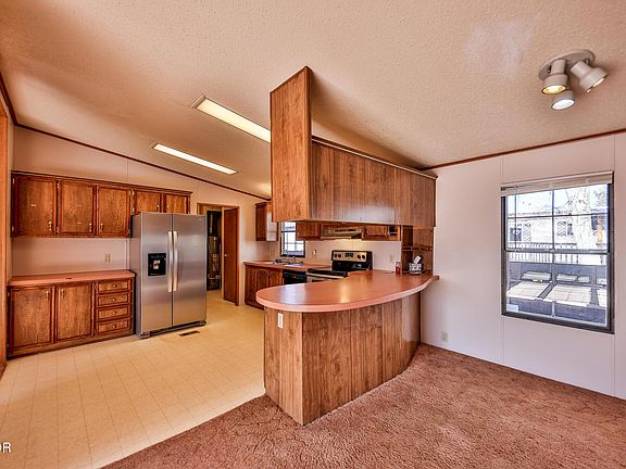 2nd image of 571 Casa Dr