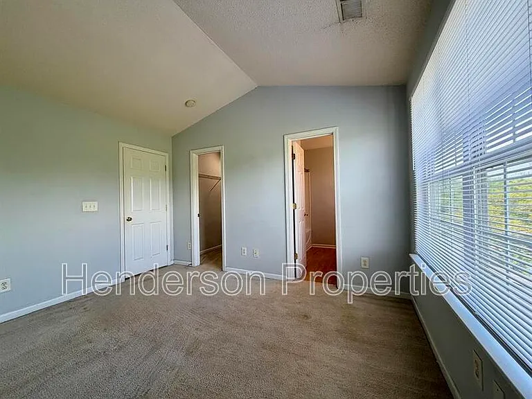 17121 Greenlawn Hills Ct — Photo 9