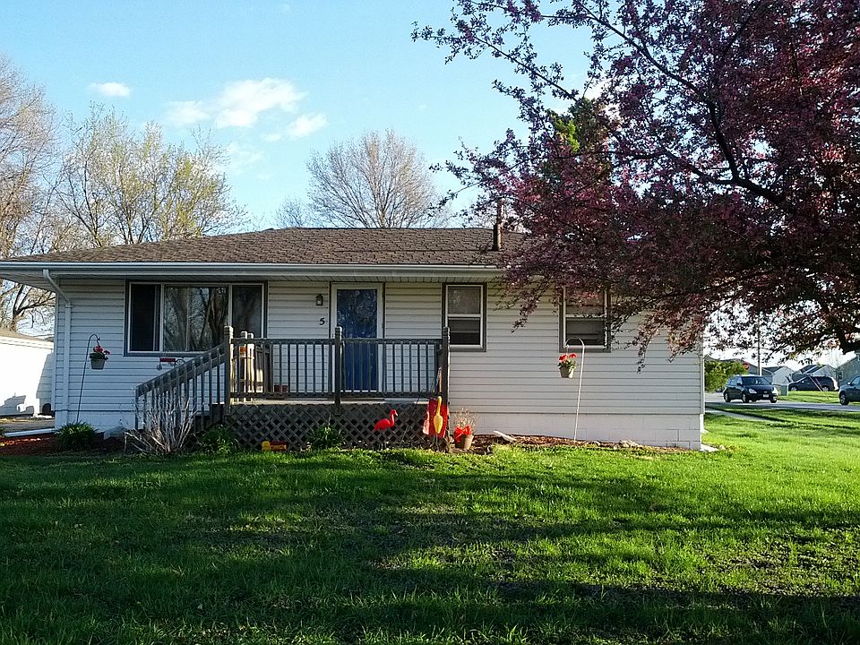 1st image of 5 Bel Aire Dr