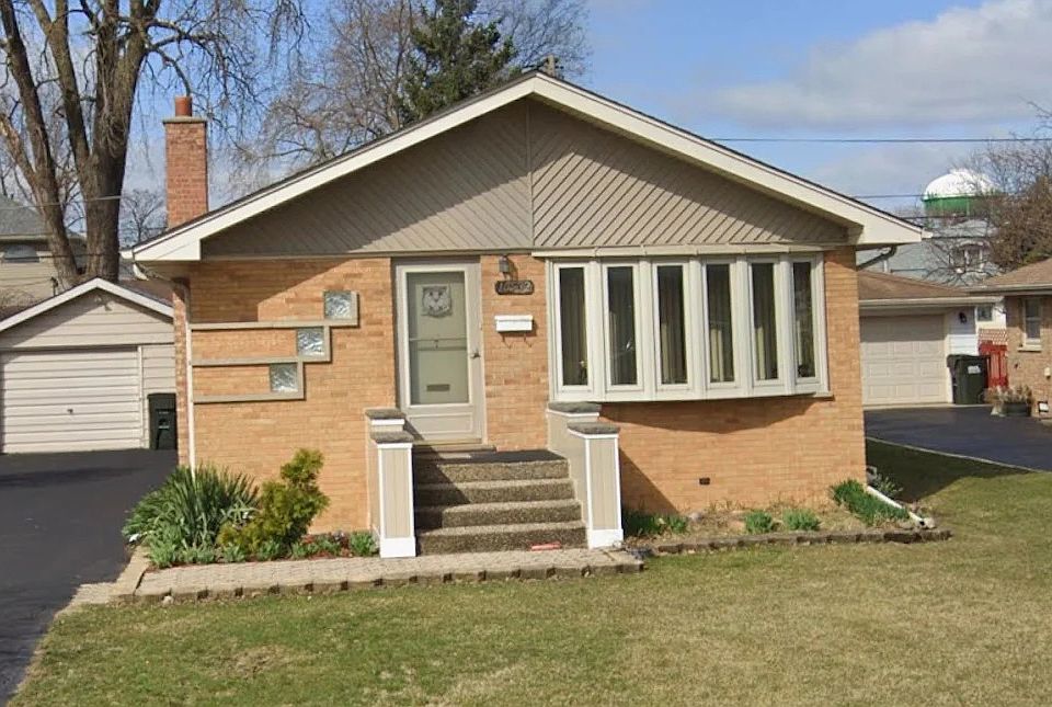 1st image of 10532 Oak Ave