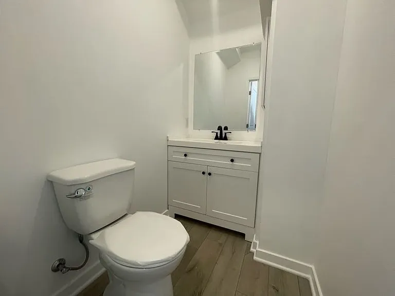 2718 Bomberry St — Photo 9