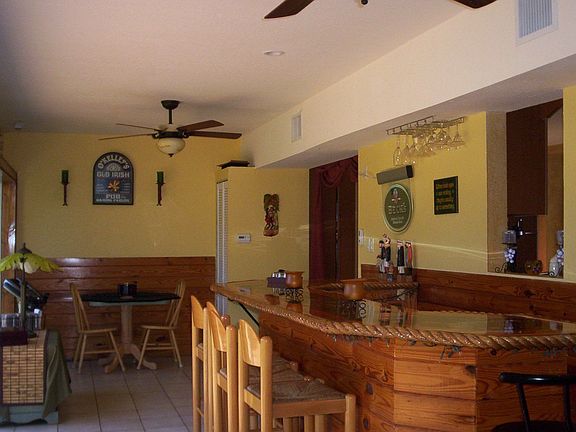 bar