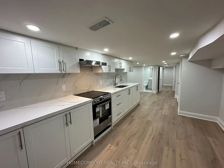 211 Osler St #LOWER — Photo 9