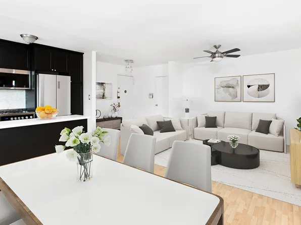 2807 Kings Highway image 1 of 13