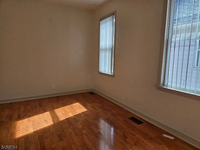 1364 Fremont Pl — Photo 18