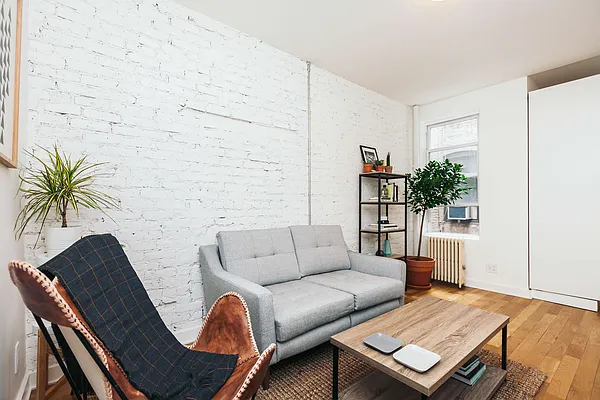 Rented by Nooklyn NYC LLC | media 39