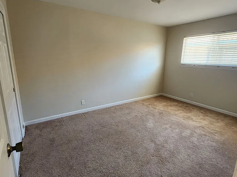 1741 Washington St — Photo 9