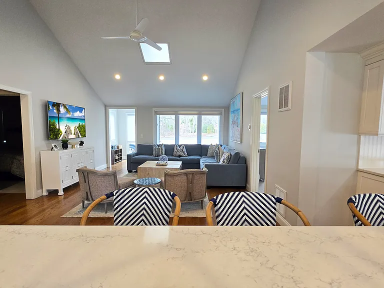 13 Beachland Ave — Photo 19