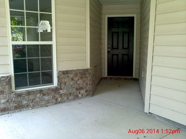 2nd image of 121 Peregrine Cir