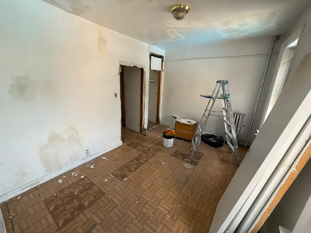 1 bed, $2,141 — Photo 4