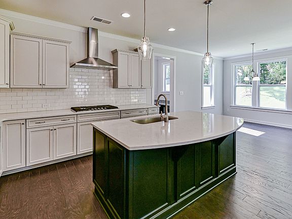 2nd image of 116 Crested Coral Dr