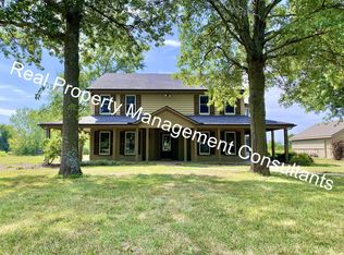 22468 Columbia Rd, Spring Hill, KS 66083