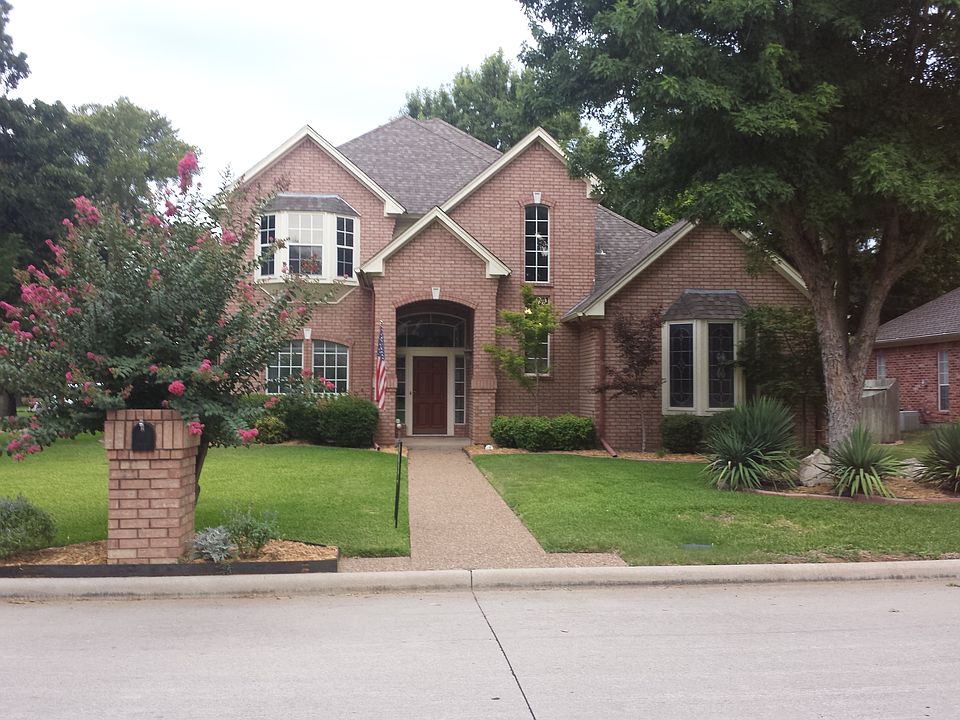 1st image of 1105 Saint Andrews Dr