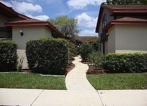 3rd image of 8390 S Haven Ln