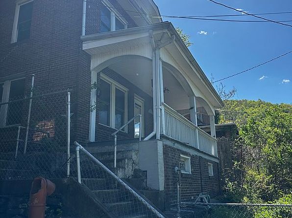 66 Hobart St