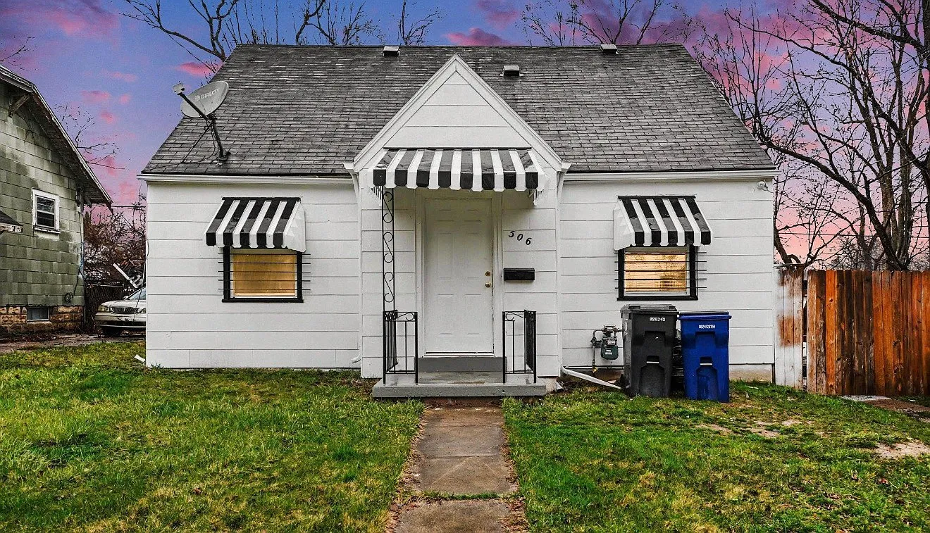 3 bed, 1312 sqft, $1,000 — Photo 1