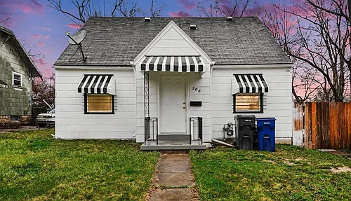 506 Green St Photo 1