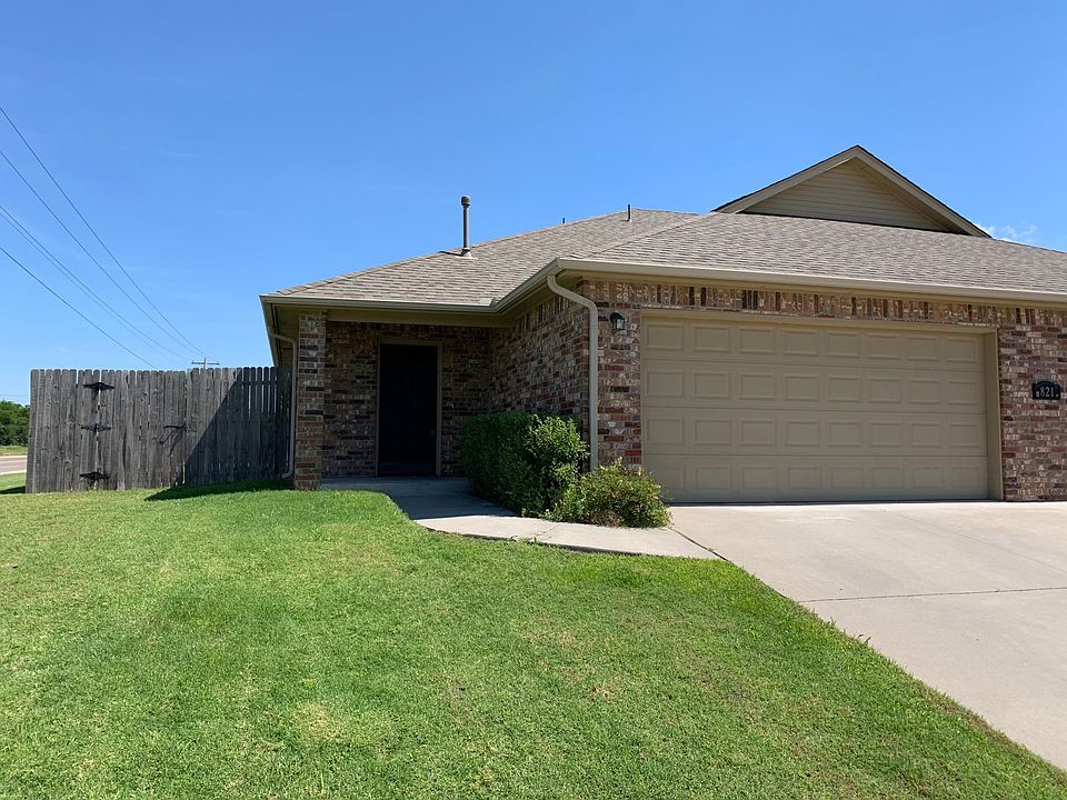 1st image of 821 SW 151st St