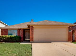 7505 Marsland Ln, Arlington, TX 76001