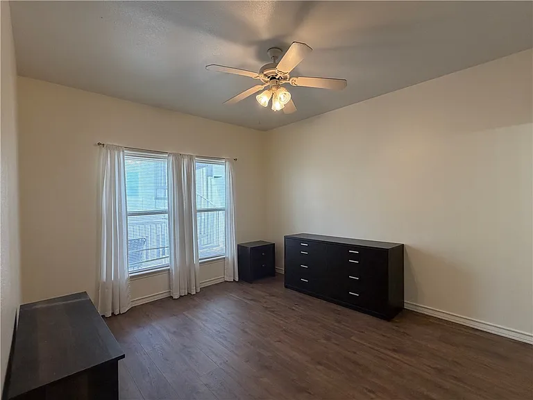 14901 Windward Dr — Photo 23