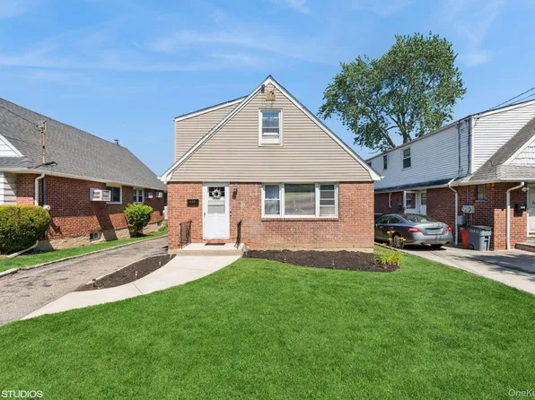 512 Nassau Boulevard, Williston Park, NY 11596