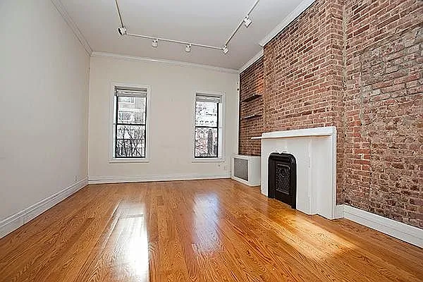 Rented by Keller Williams NYC | media 27