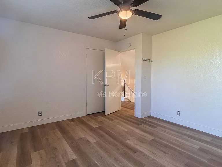 2828 Smoke Tree Cir — Photo 28