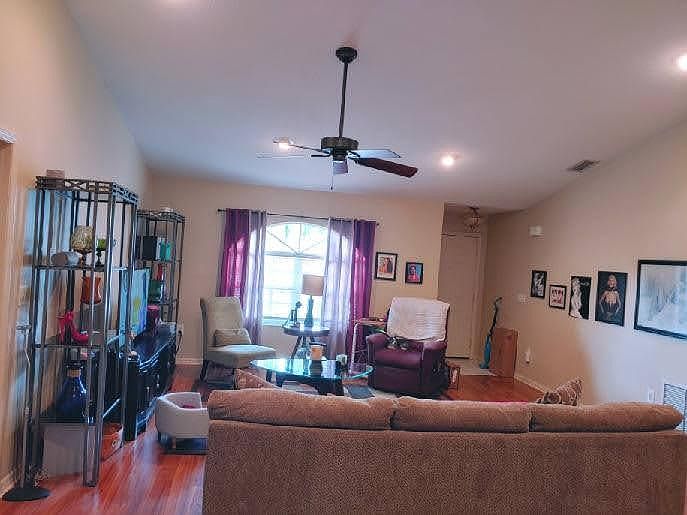 1st image of 2408 Briar Oak Cir