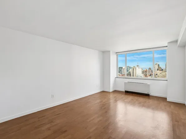 420 West 42nd Street image 2 of 28