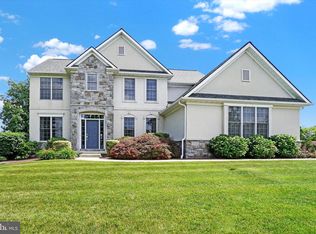 2027 Bernays Dr, York, PA 17404