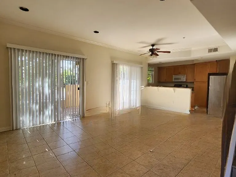 4735 Gloria Ave #5 — Photo 5