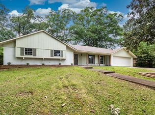 402 Indian Mound Rd, Clinton, MS 39056