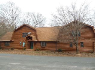 876 Pinehaven Dr, New London, NC 28127