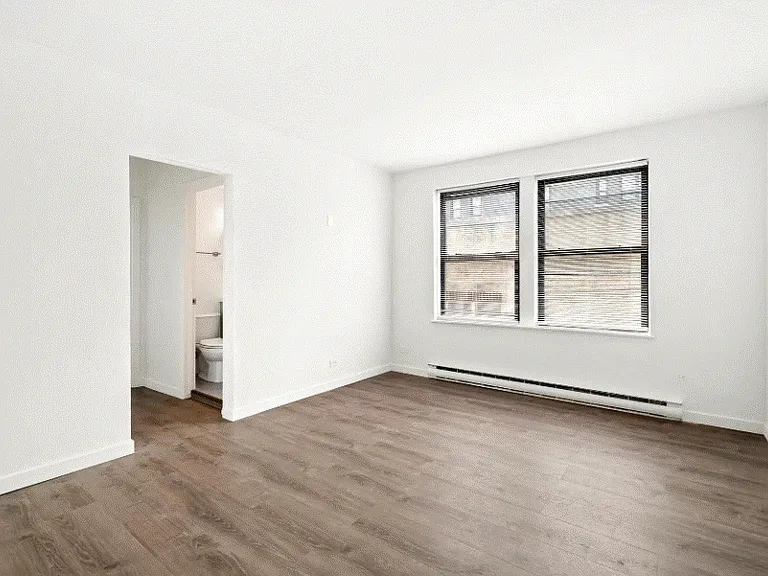 5726 N. Winthrop — Photo 46