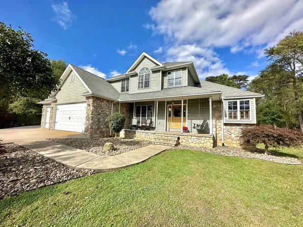 900 Kraus Beck Rd, Gallipolis, OH 45631