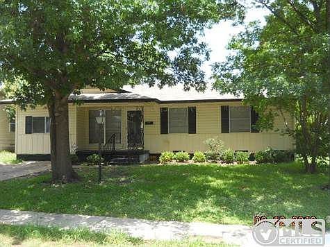 1st image of 711 E Linda Dr