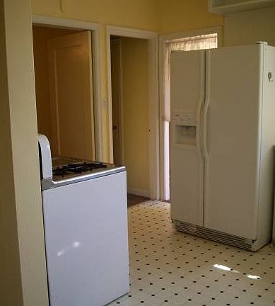 kitchen- wedgewood stove