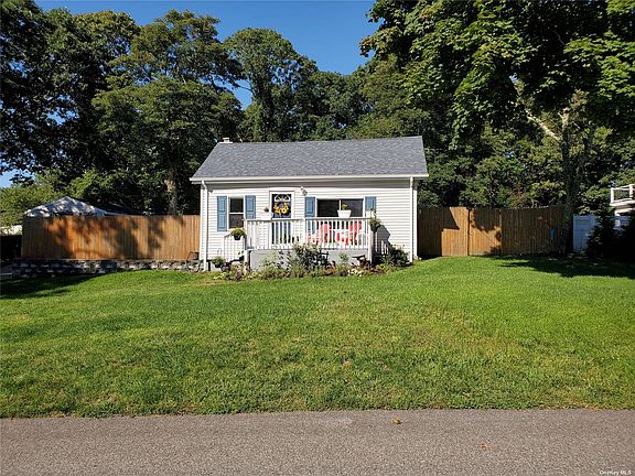 3rd image of 70 Highview Dr