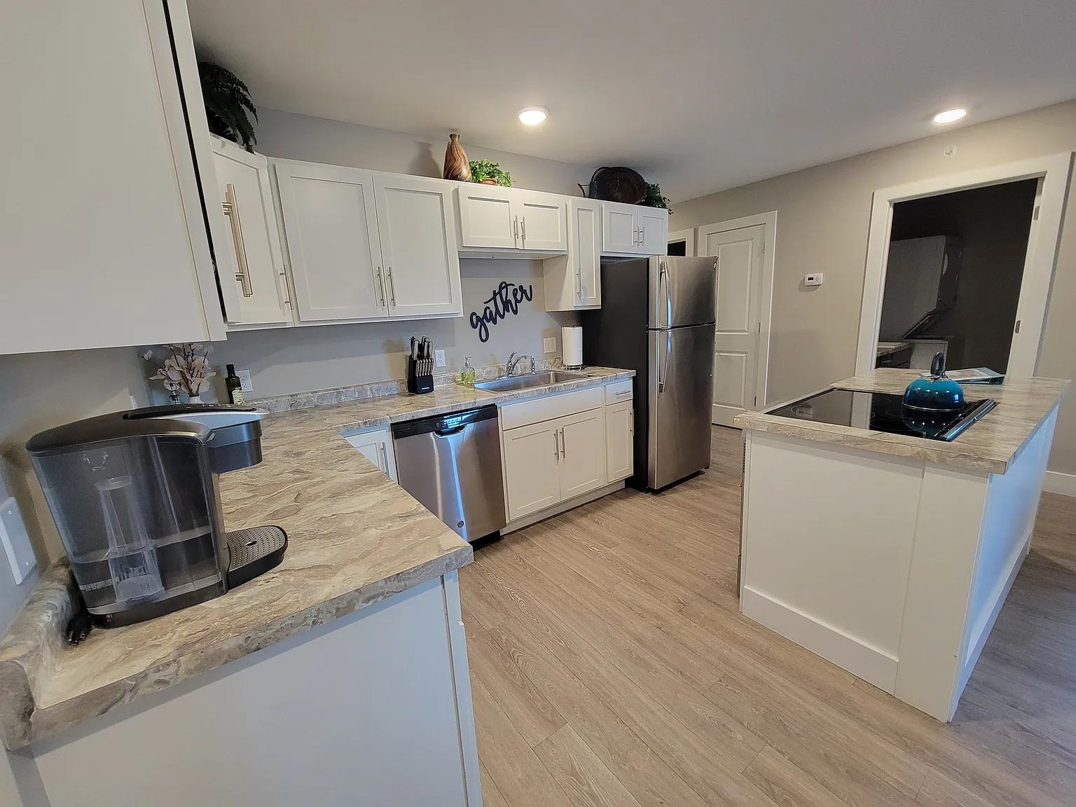 2 bed, 1150 sqft, $2,000 — Photo 3